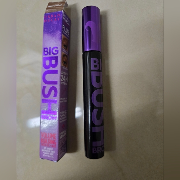 New in box Urban Decay Big Bush Brow Volume Building. -Brown Sugar. - Picture 1 of 5